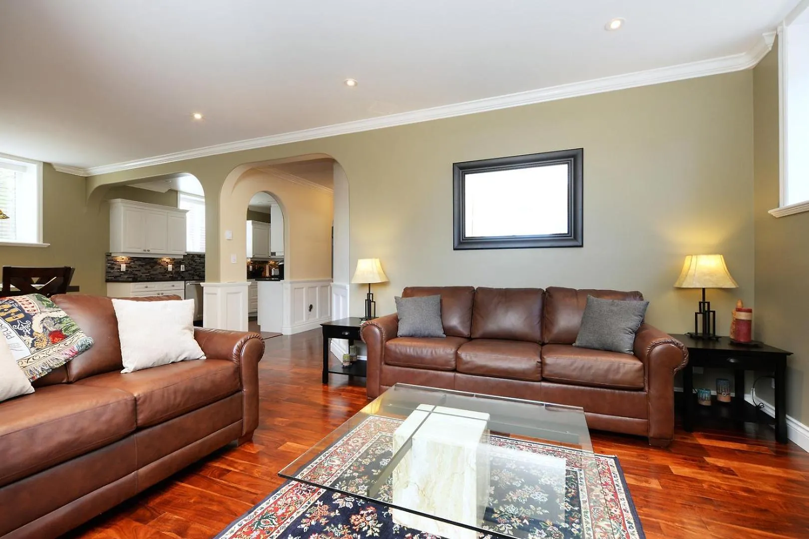 Semesterbostad Upscale Character Home With Luxurious Amenities Victoria