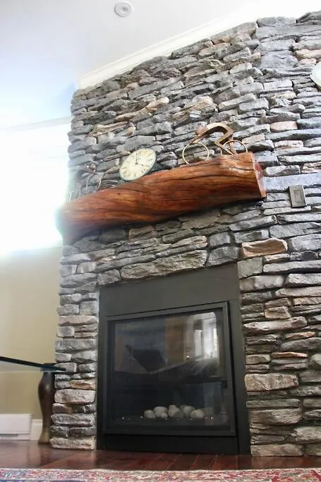 Upscale Character Home With Luxurious Amenities Victoria Semesterbostad